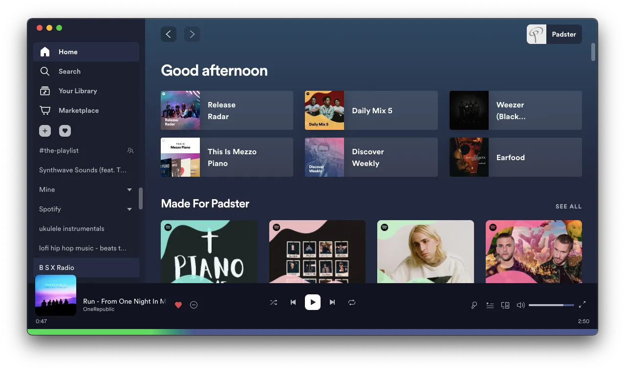 Spotify with Comfy theme — a rounded, cozy interface with soft colors